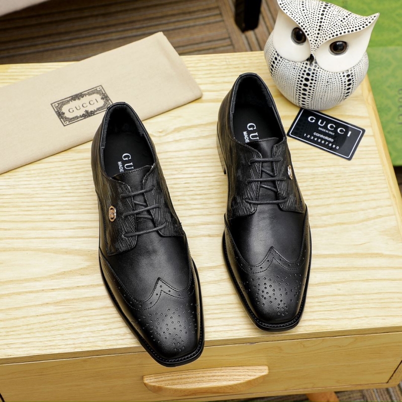G*u*i leather shoes